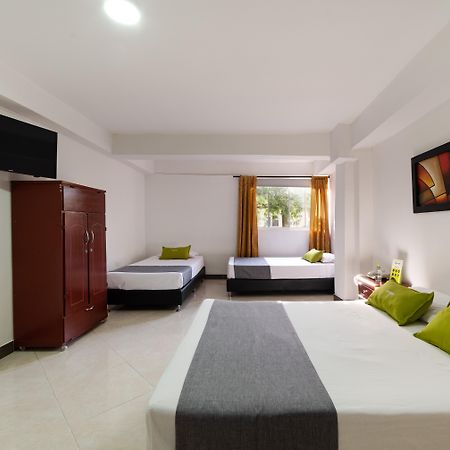 Ayenda 1234 Imperio 70 호텔 메딜린 외부 사진