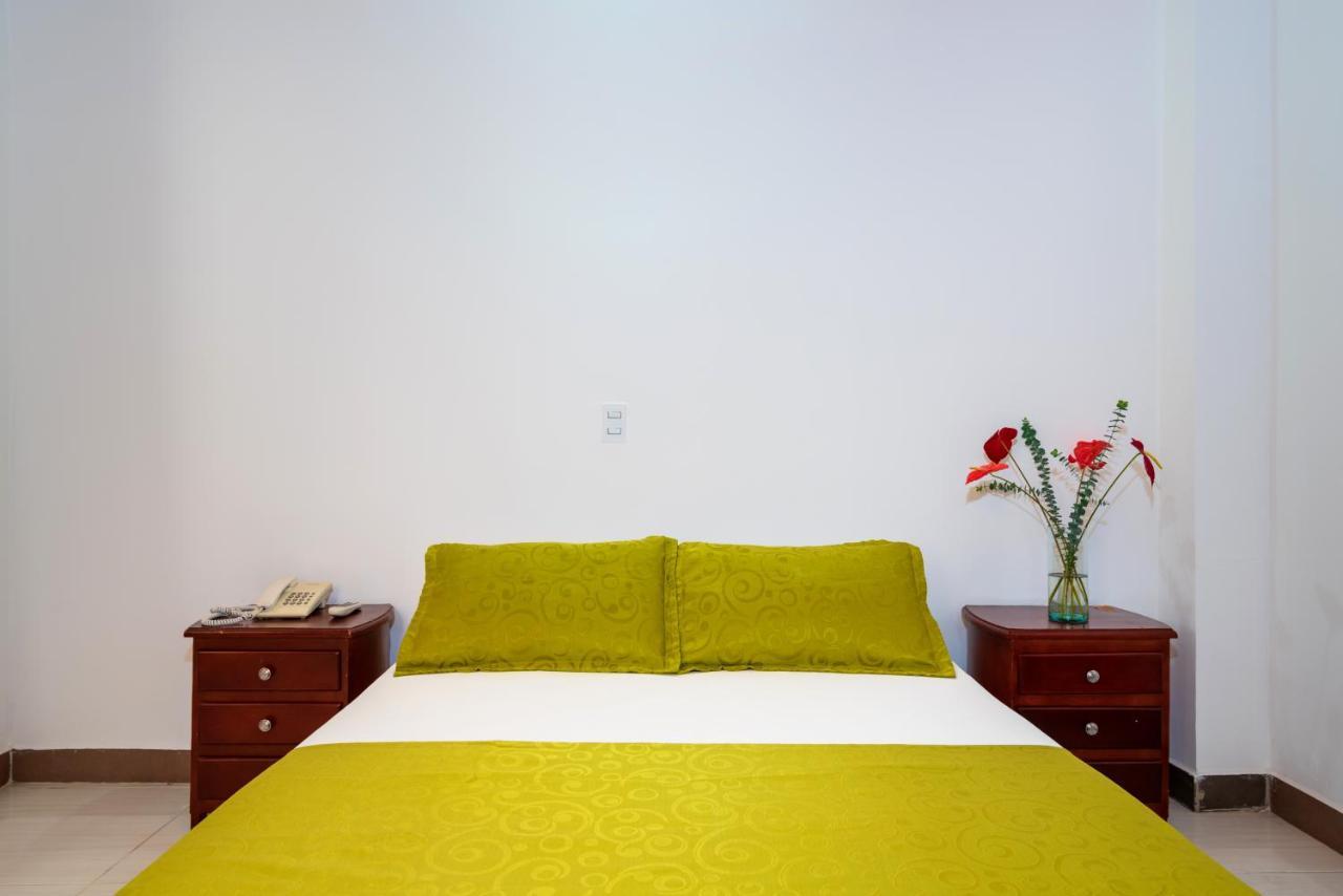 Ayenda 1234 Imperio 70 호텔 메딜린 외부 사진