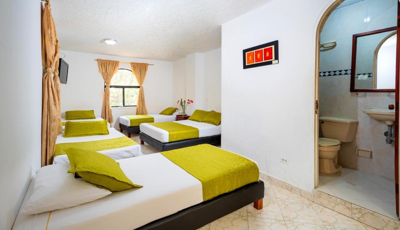 Ayenda 1234 Imperio 70 호텔 메딜린 외부 사진