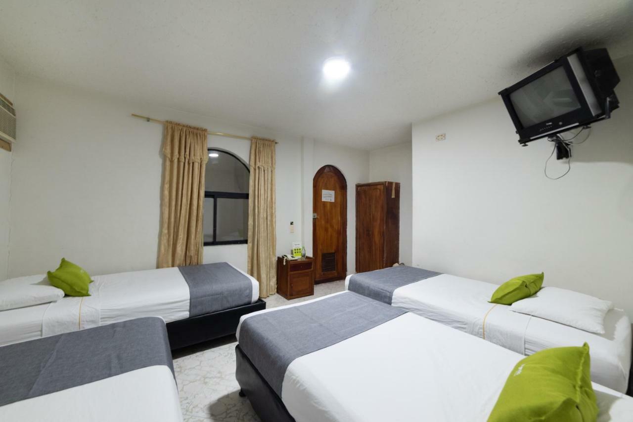Ayenda 1234 Imperio 70 호텔 메딜린 외부 사진
