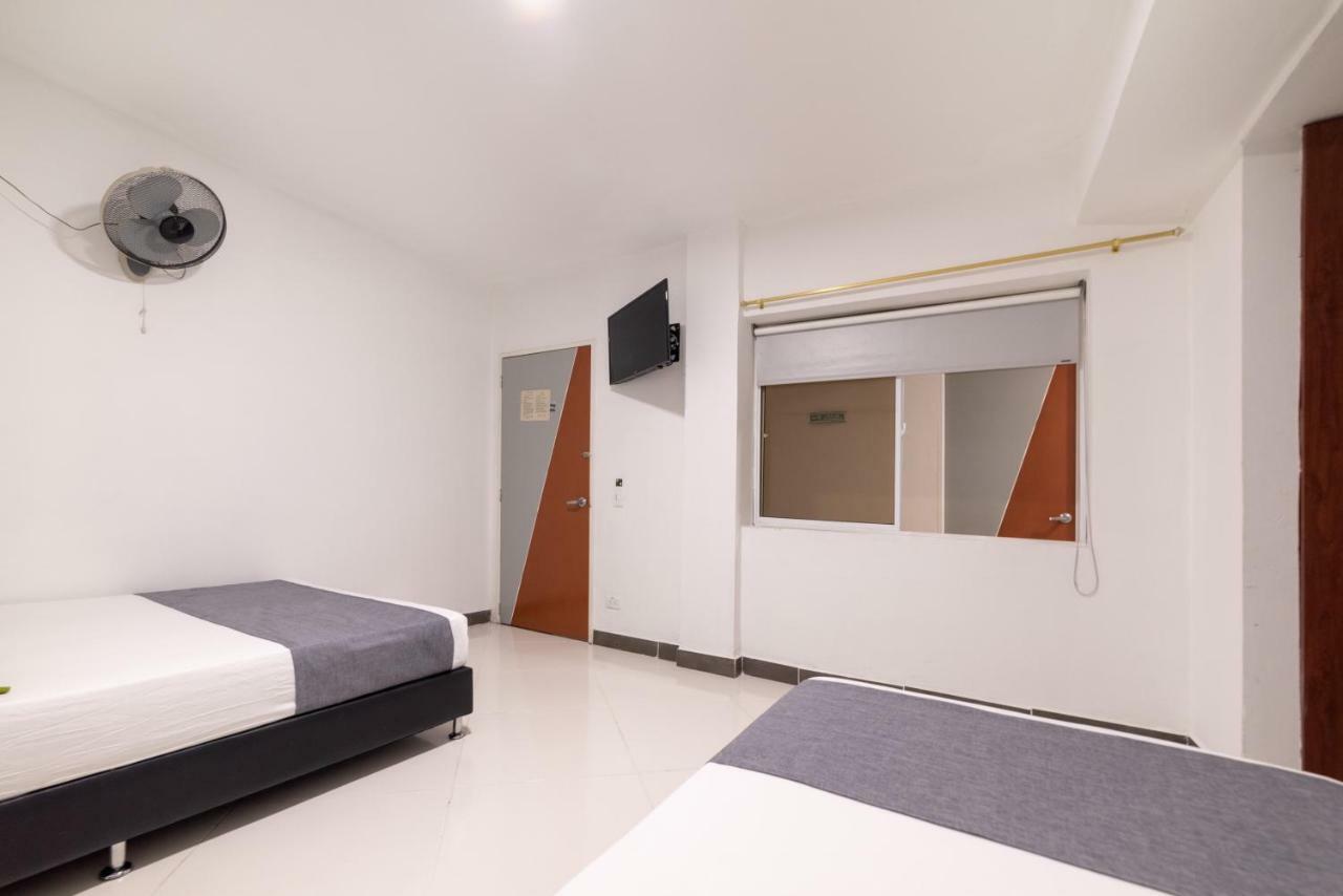 Ayenda 1234 Imperio 70 호텔 메딜린 외부 사진